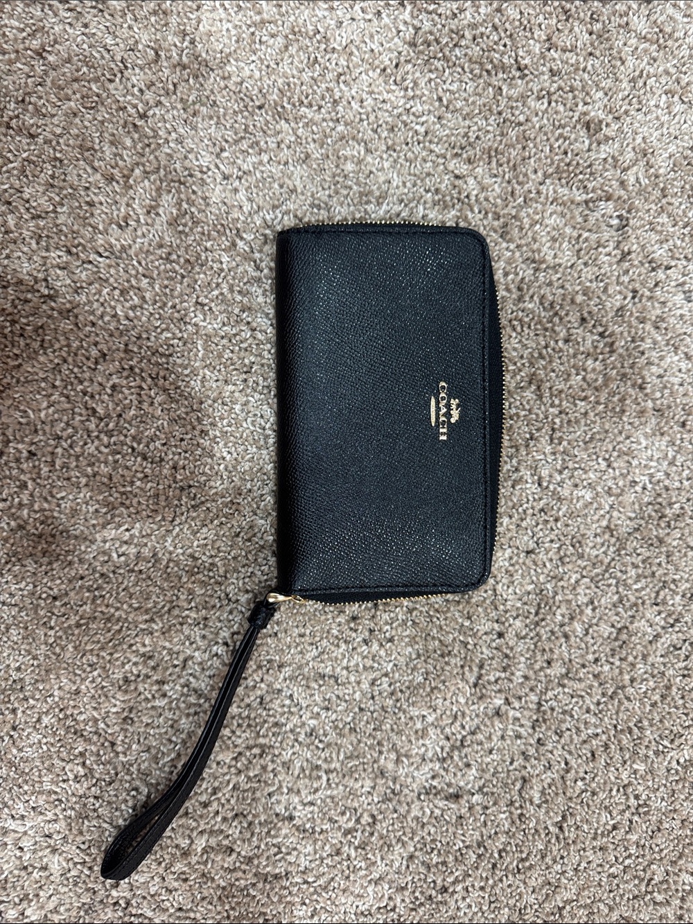 Coach Black Pebbled Leather Zip Around Wristlet Wallet Gold Hardware